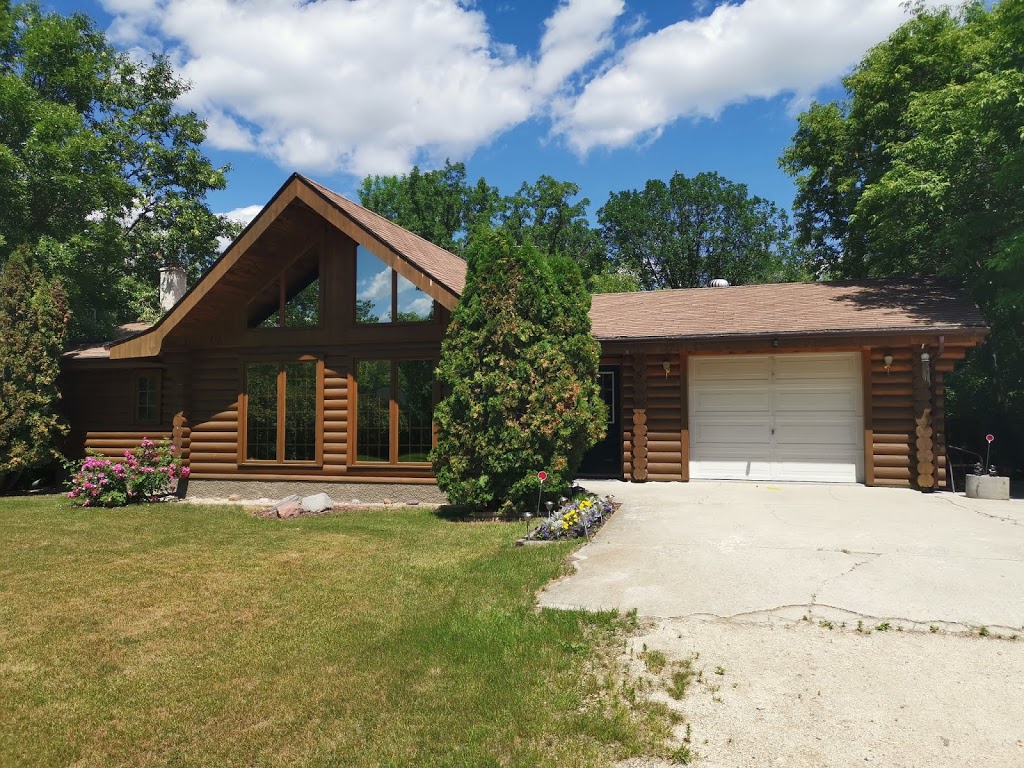 Log Haven Lodge | 5 Hebert Street, Saint Malo, MB R0A 1T0, Canada | Phone: (204) 712-7086