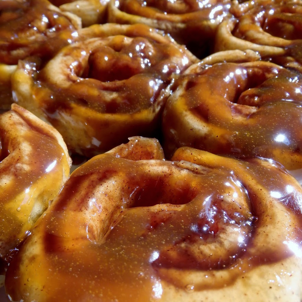 Chestors House of Cinnamon | #128- 1151 10 Ave SW The Mall at Piccadilly, Salmon Arm, BC V1E 1T3, Canada | Phone: (250) 833-1971