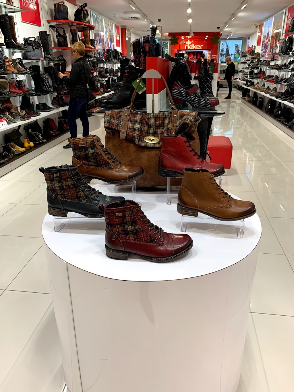 Rieker | 2700 Bd Laurier, Québec, QC G1V 2L4, Canada | Phone: (418) 658-7224