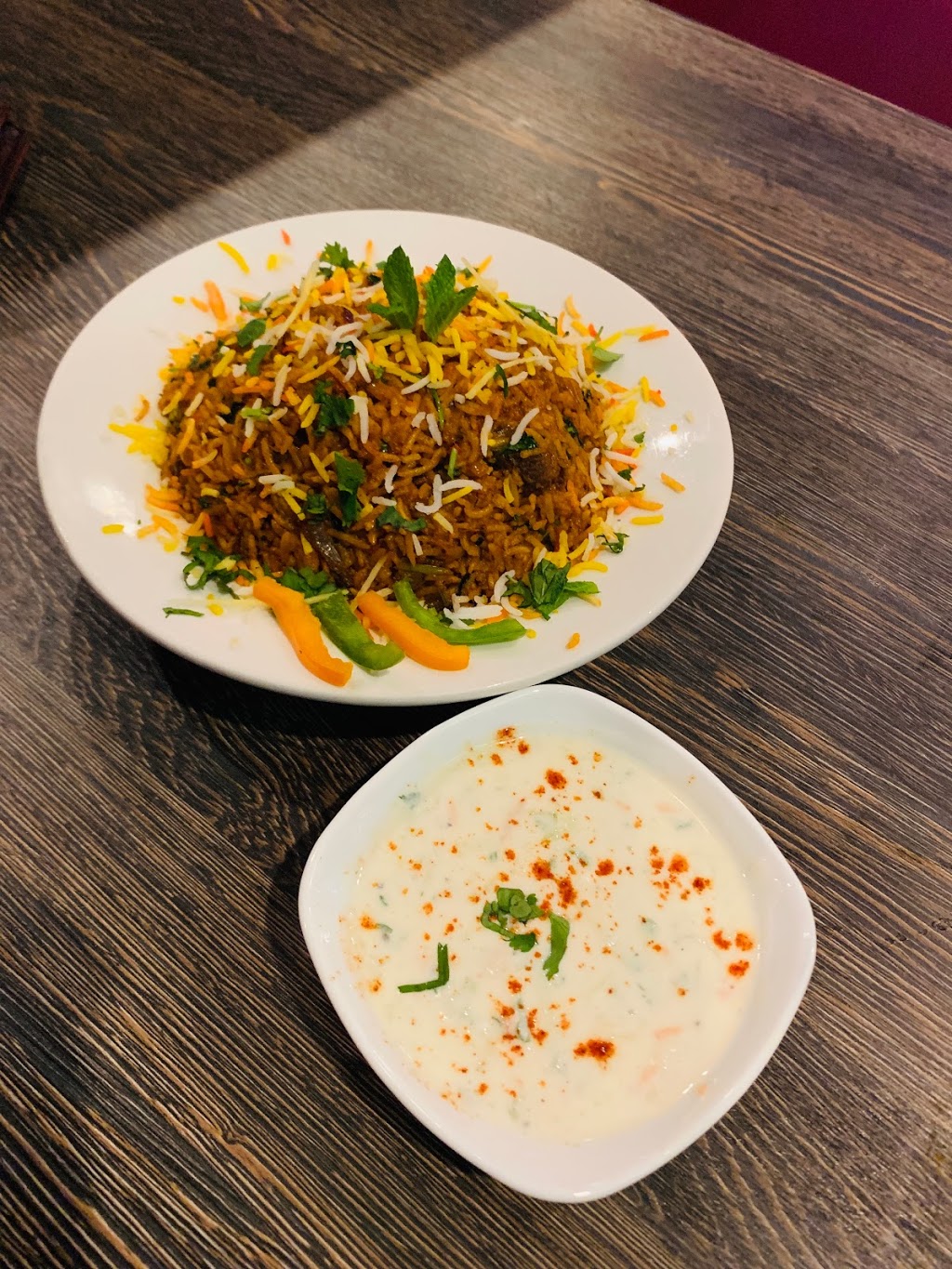Spice villa Indian cuisine & bar | 7115 138 St, Surrey, BC V3W 7T9, Canada | Phone: (604) 597-0744