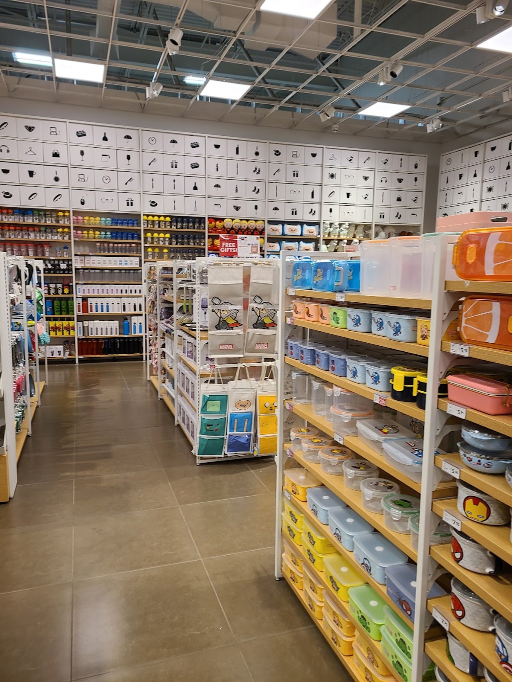 MINISO | Tsawwassen Mills, 5000 Canoe Pass Wy #317, Delta, BC V4M 0B3, Canada | Phone: (604) 382-0089