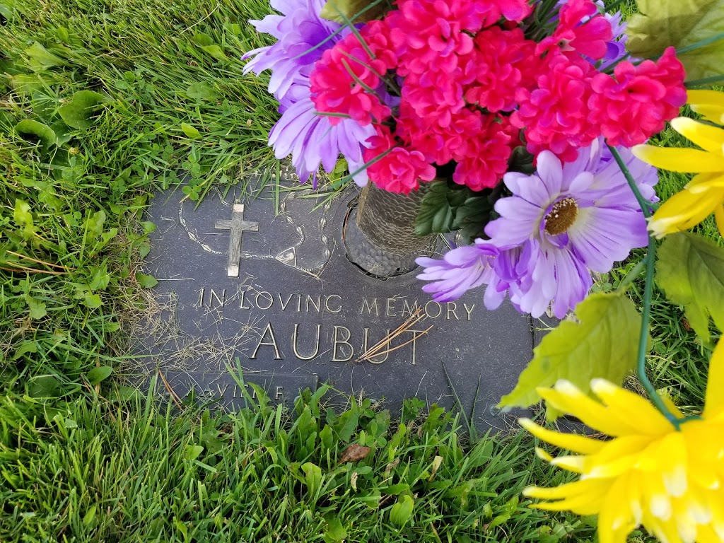 Resurrection Catholic Cemetery | 355 Taunton Rd E, Whitby, ON L1R 3L4, Canada | Phone: (905) 668-8912