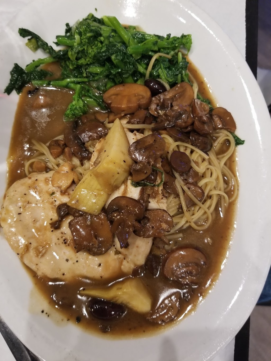 Linguines | 5380 Genesee St, Bowmansville, NY 14026, USA | Phone: (716) 683-6542