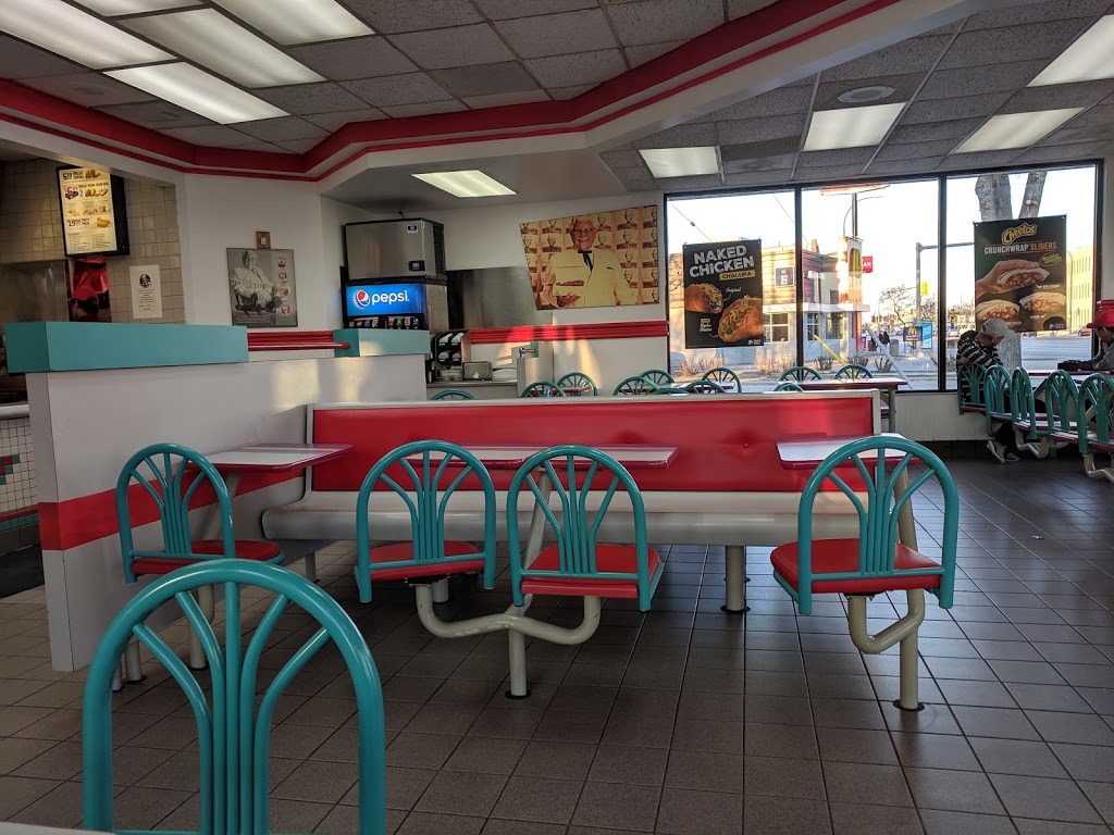 Taco Bell | 1275 Portage Ave, Winnipeg, MB R3G 0T8, Canada | Phone: (204) 987-8004