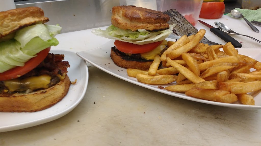 Tabersnack | 20261 County Rd 33, Consecon, ON K0K 1T0, Canada | Phone: (613) 921-1846