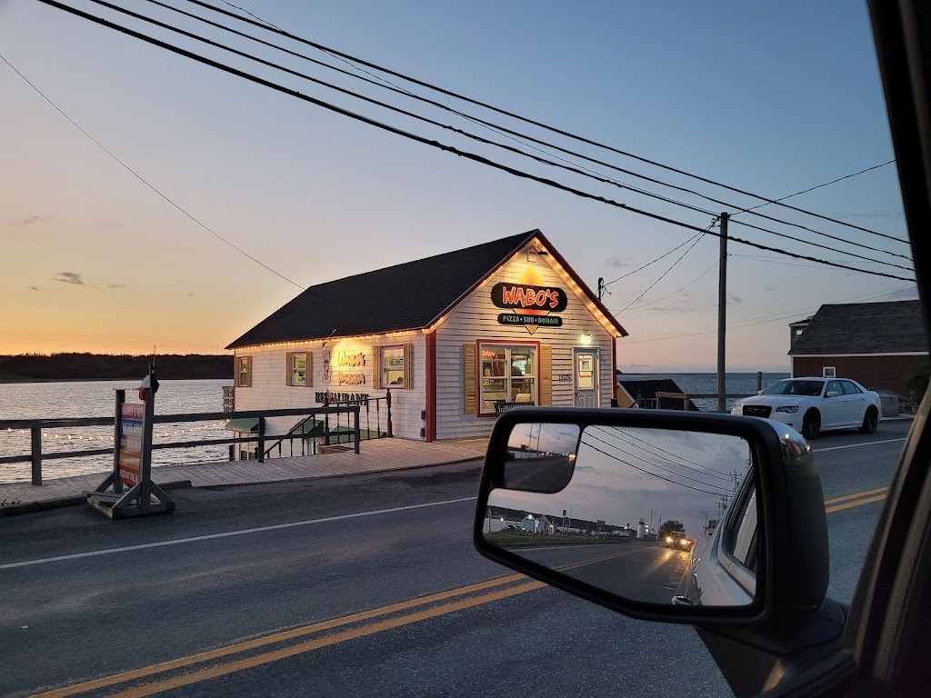 Wabos Pizza Sub & Donair | 15279 Cabot Trail, Chéticamp, NS B0E 1H0, Canada | Phone: (902) 224-3756