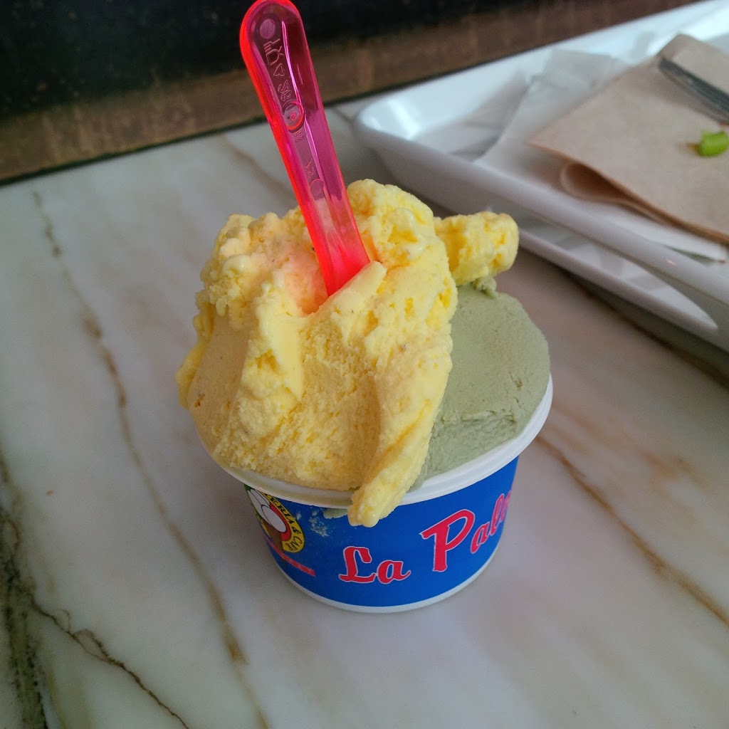 La Paloma Gelateria & Cafe | 3401 Dufferin St, North York, ON M6A 2T9, Canada | Phone: (416) 781-4400