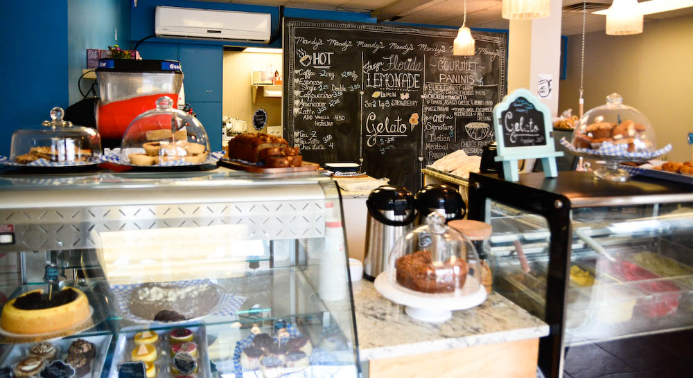 Mandys Cafe | 1791 Kilborn Ave, Ottawa, ON K1H 6N2, Canada | Phone: (613) 422-3325