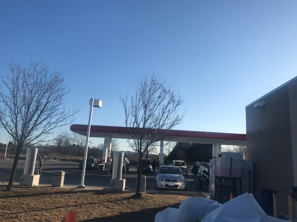 Petro-Canada & Car Wash | 490 White St, Cobourg, ON K9A 5N4, Canada | Phone: (905) 373-8317