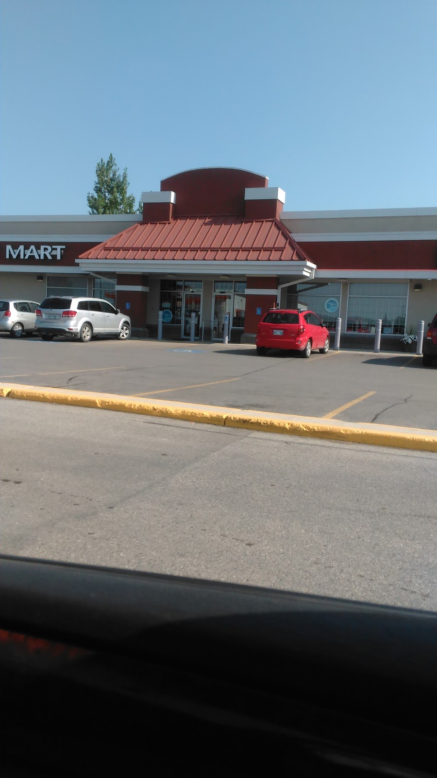 Rivergrove Liquor Mart | 2615 Main St, Winnipeg, MB R2V 4W3, Canada | Phone: (204) 987-4028