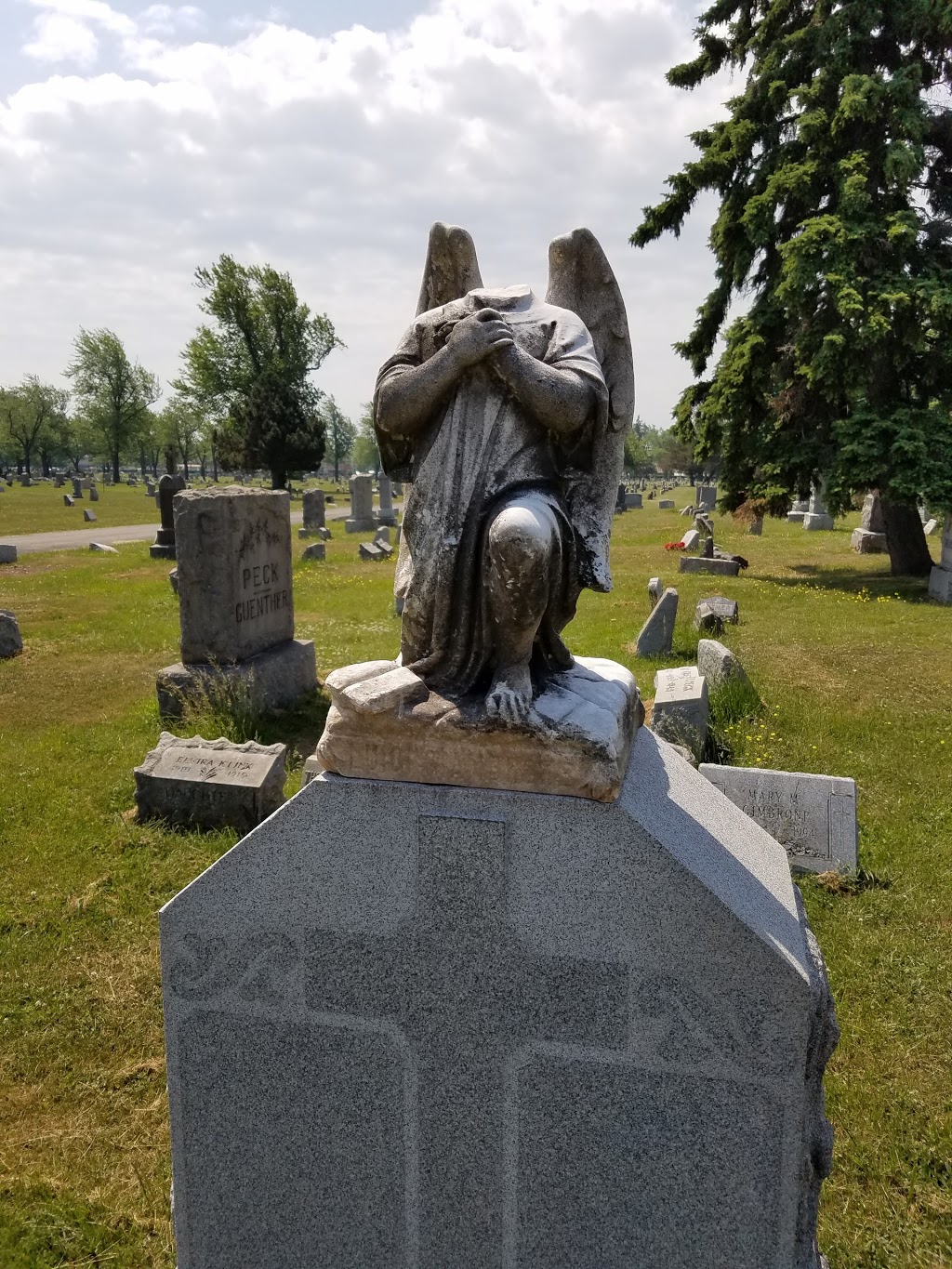 United German & French Roman Catholic Cemetery | Cheektowaga, NY 14225, USA