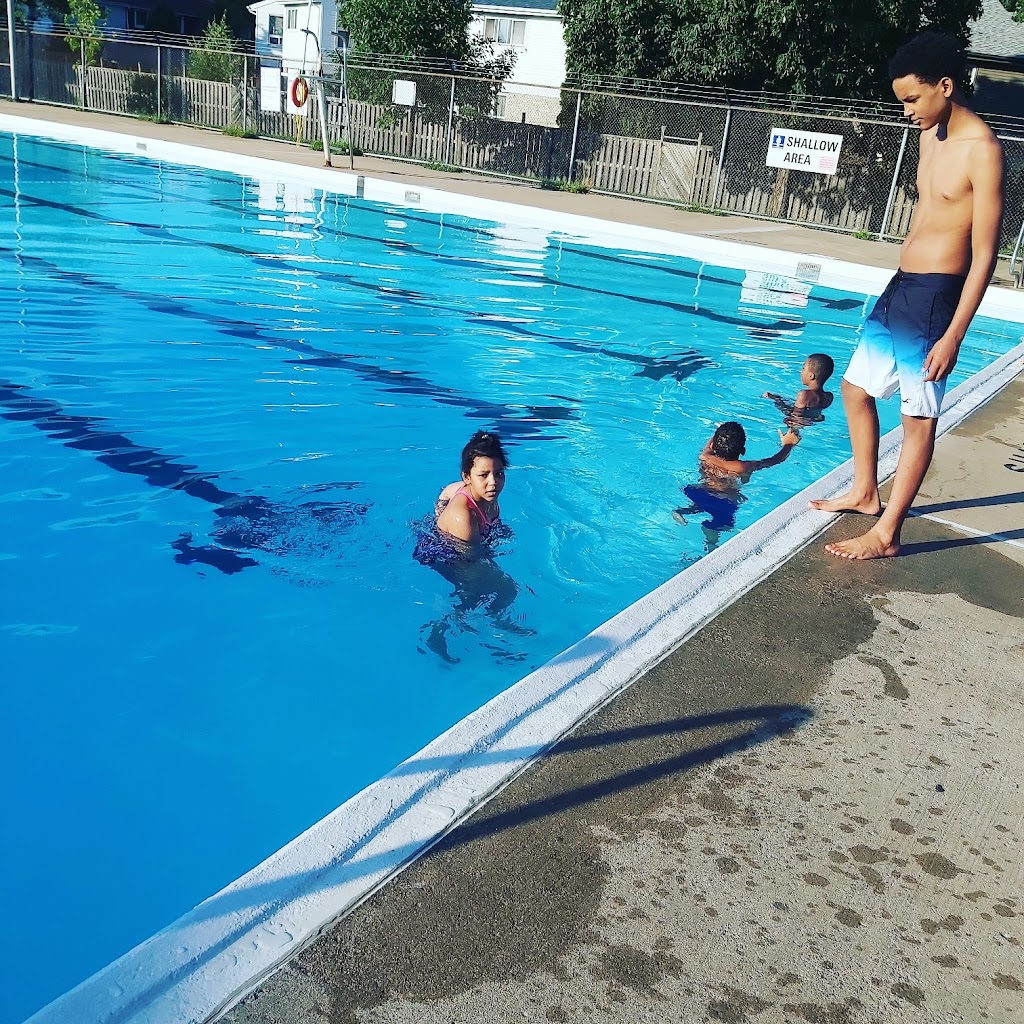 Gihon Spring Park Outdoor Pool | 75 Gihon Spring Dr, Etobicoke, ON M9V 4X9, Canada | Phone: (416) 394-8488