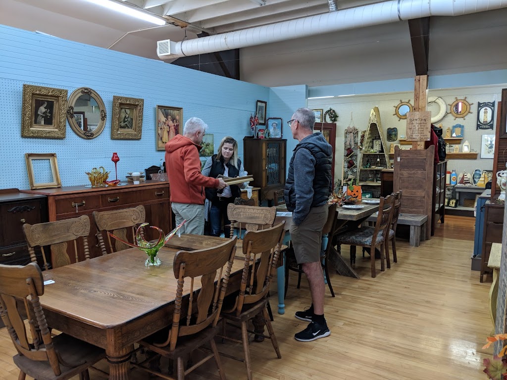Black Spruce Gallery | The Black Spruce Gallery at Northside Antiques, SK-2, SK S0J 0N0, Canada | Phone: (306) 961-6998