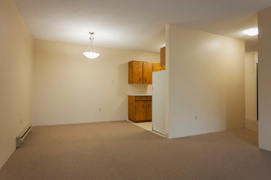 Fair Oaks Apartments | 3501 Savannah Ave, Victoria, BC V8X 1S6, Canada | Phone: (250) 999-8427