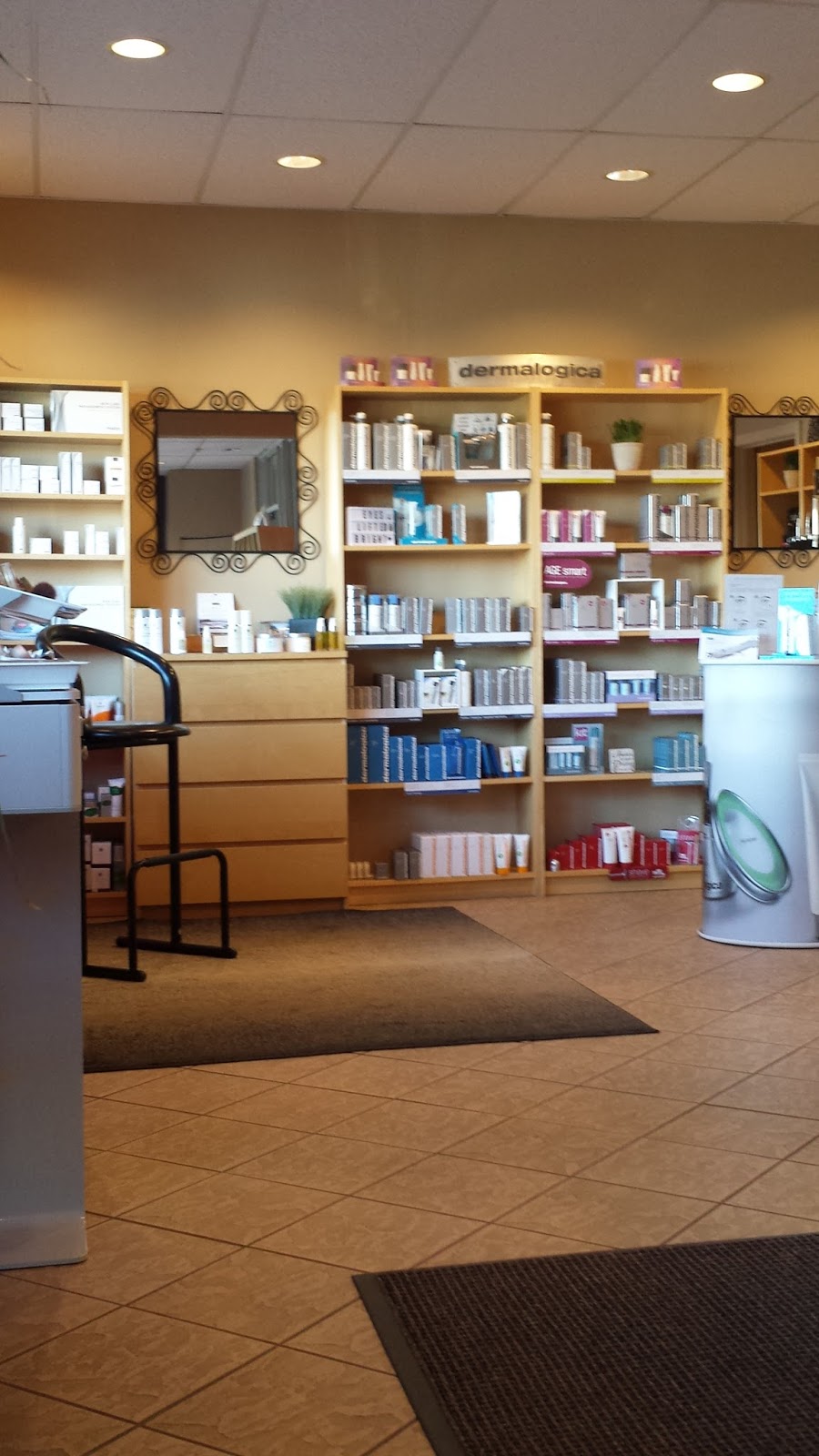Urban Retreat Day Spa | 6841 170 St NW, Edmonton, AB T5T 4W4, Canada | Phone: (780) 481-2414