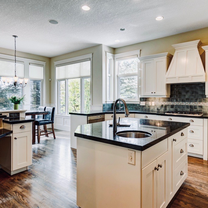 Heart & Sold, REALTORS, RE/MAX Real Estate (Central) | 2411 4 St NW, Calgary, AB T2M 2Z8, Canada | Phone: (403) 990-4962