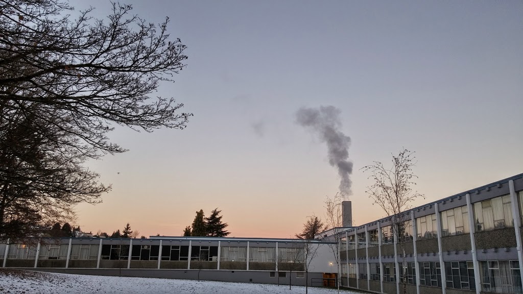 Prince of Wales Secondary School | 2250 Eddington Dr, Vancouver, BC V6L 2E7, Canada | Phone: (604) 713-8974