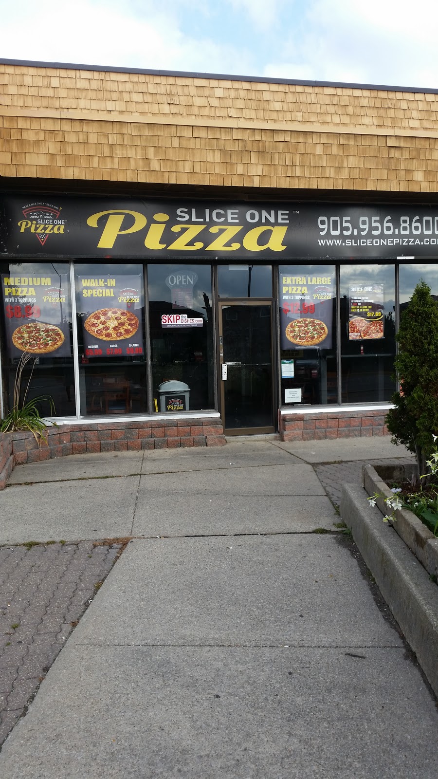 Slice One Pizza | 4025 Brandon Gate Dr #5, Mississauga, ON L4T 3Z9, Canada | Phone: (905) 956-8600