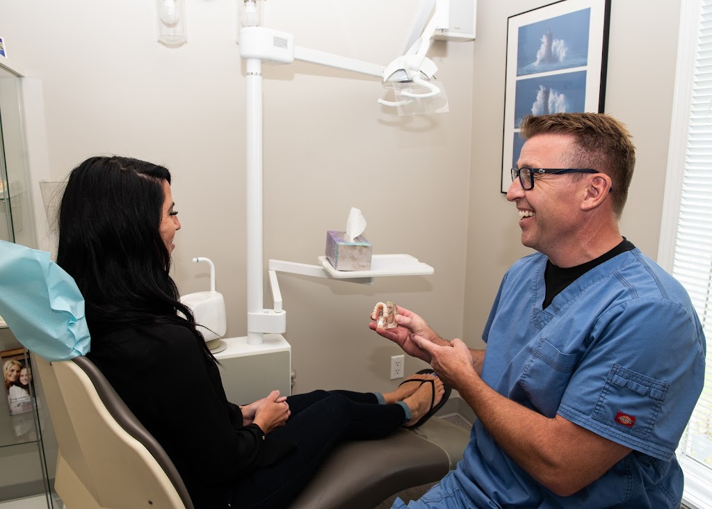 Rocky Mountain Denture Clinic Ltd | 5203 50 Ave, Rocky Mountain House, AB T4T 1B4, Canada | Phone: (403) 845-6660