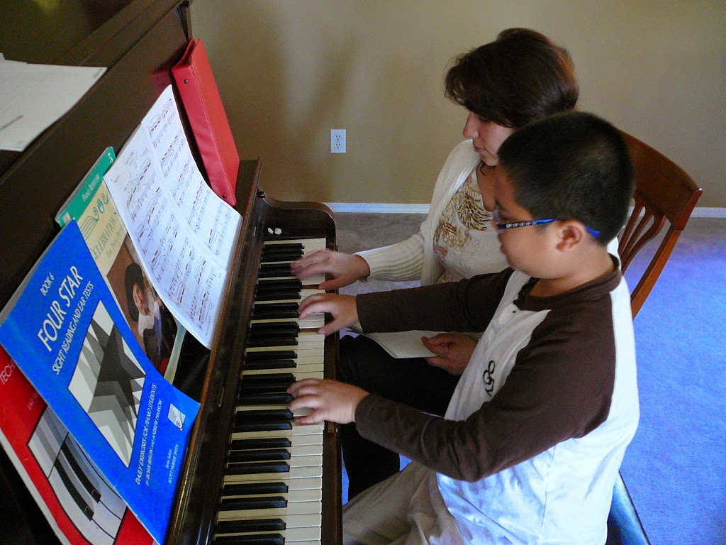 Raskin School of Music | 3518 E Pender St, Vancouver, BC V5K 2S3, Canada | Phone: (604) 828-8258