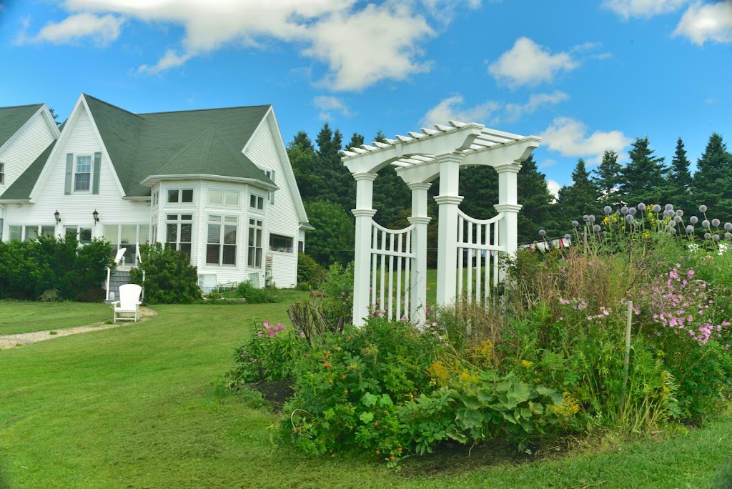Tole Treasures & Antiques | 19832 Trans-Canada Hwy, Victoria, PE C0A 2G0, Canada | Phone: (902) 658-2581