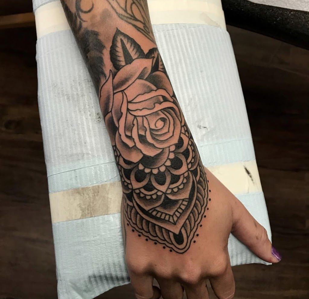 Parksville Tattoo | 255 Island Hwy E, Parksville, BC V9P, Canada | Phone: (250) 240-4011