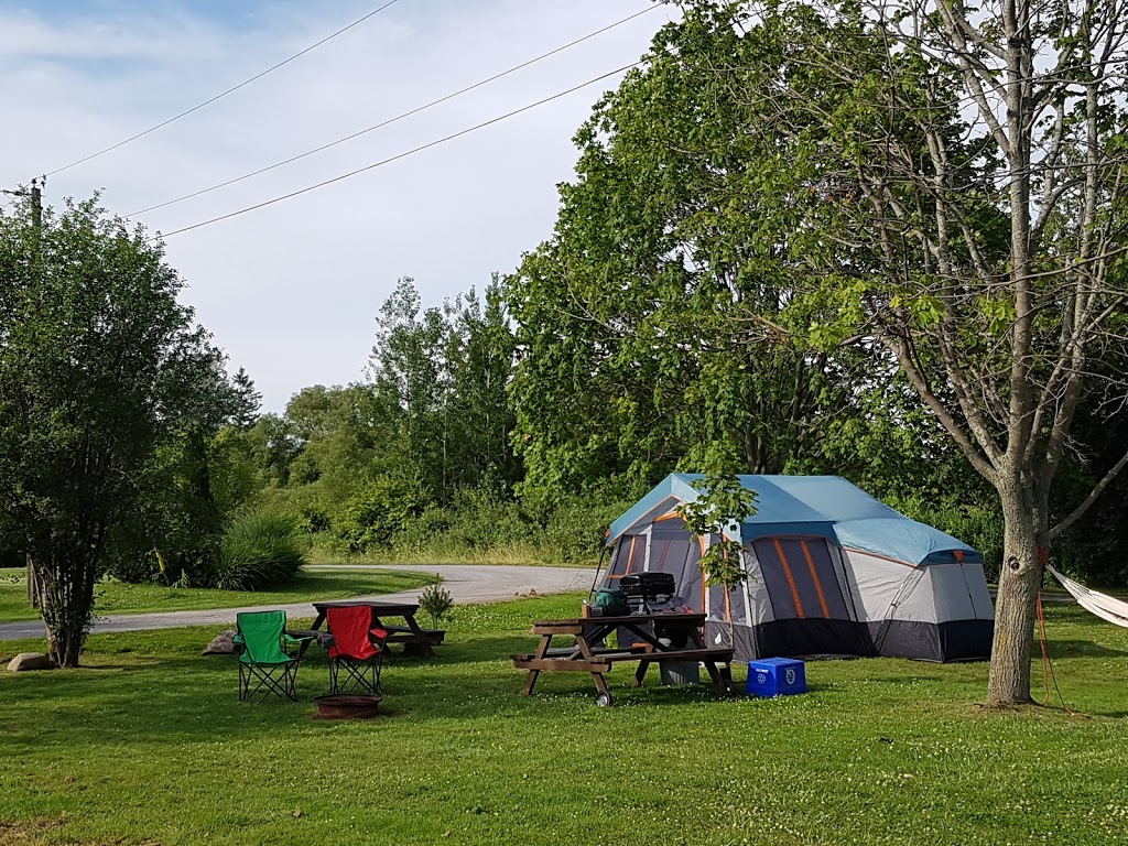 RaysCottages | 27B McKnight Ln, Bloomfield, ON K0K 1G0, Canada | Phone: (613) 399-5964