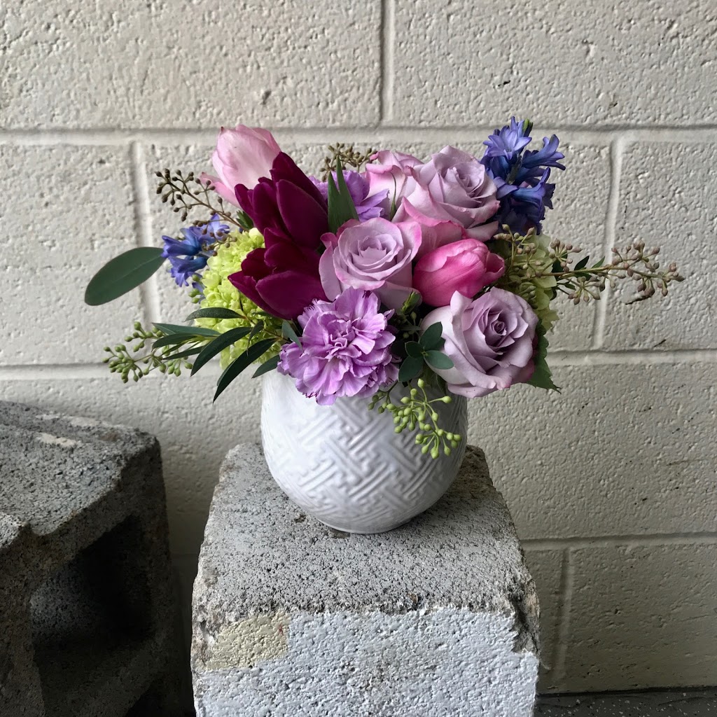Wildroot Floral | 1250 Niagara St, Buffalo, NY 14213, USA | Phone: (716) 957-2251