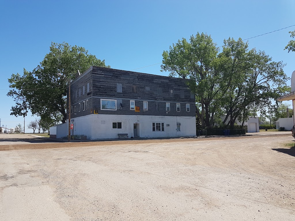 Ceylon Hotel - Residence | 500 1st Ave W, Ceylon, SK S0C 0T0, Canada | Phone: (306) 454-1210