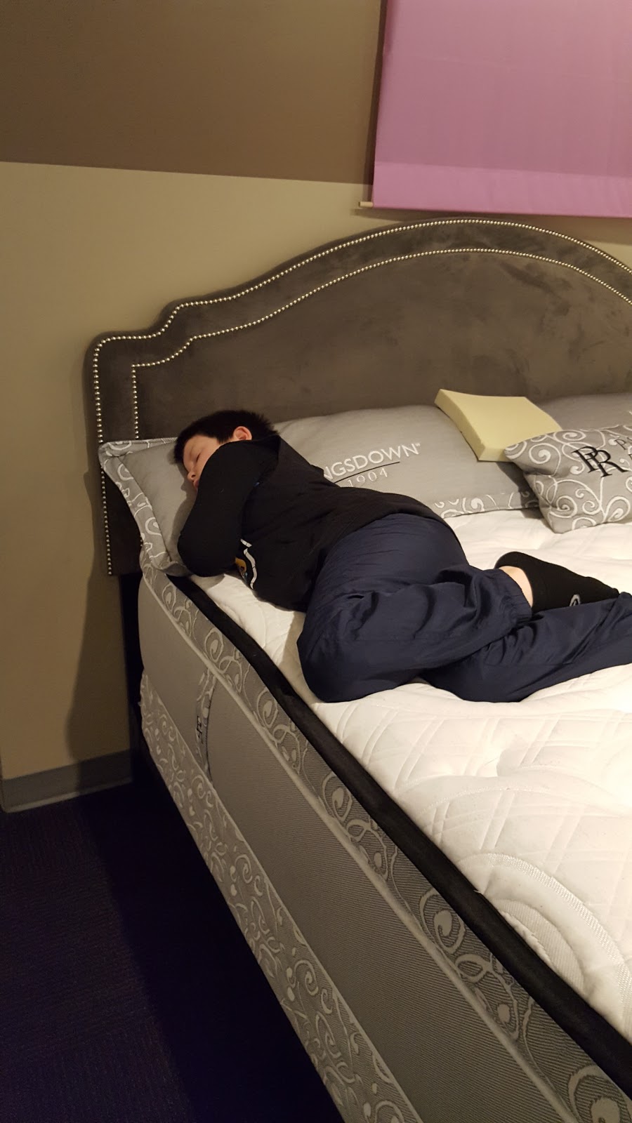 Sleep Country | 105 Southbank Blvd, Okotoks, AB T1S 0G1, Canada | Phone: (403) 995-3715