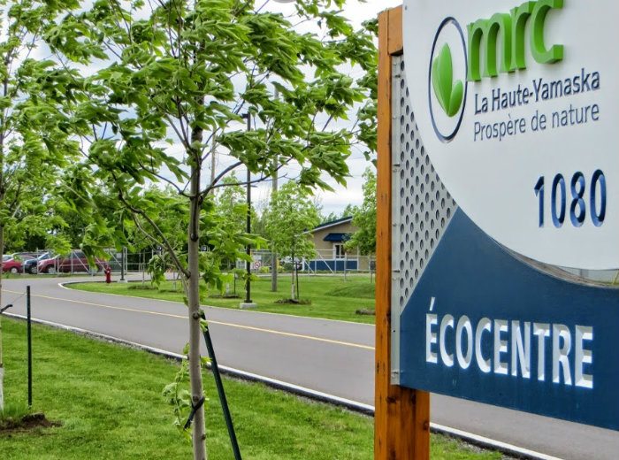 Ecocentre in Granby | point of interest | 1080 Rue André-Liné, Granby, QC J2J 1J9, Canada | 45037899762231 OR +1 450-378-9976 ext. 2231