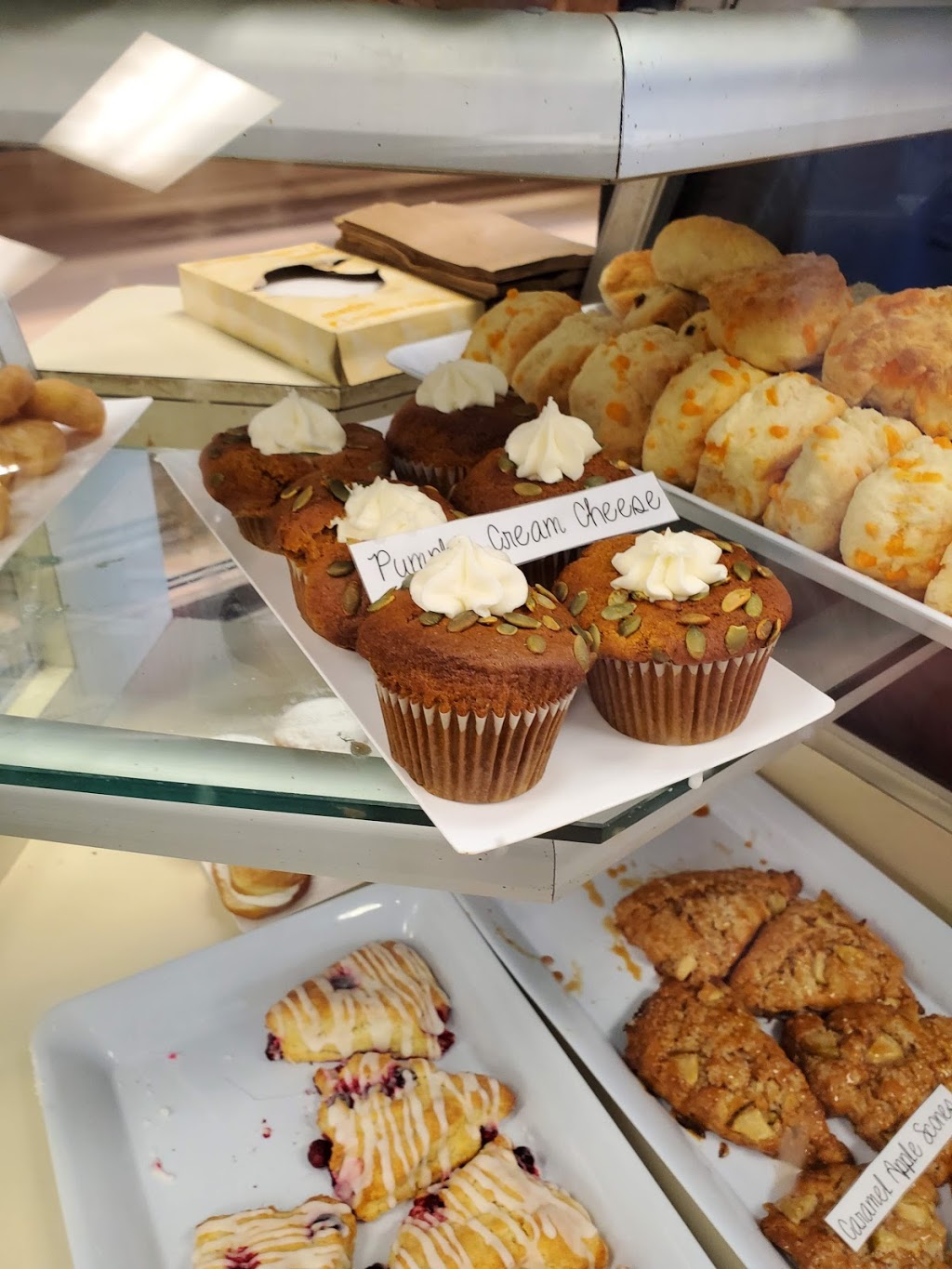 Armstrongs Home Bakery | 644 Campbell St, Lucknow, ON N0G 2H0, Canada | Phone: (519) 528-2211