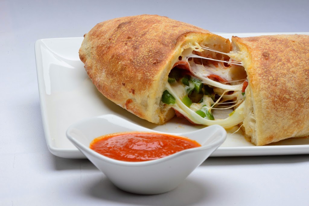 Valentinos Restaurant - Paramount | 835 Paramount Dr, Stoney Creek, ON L8J 0B4, Canada | Phone: (905) 385-3284