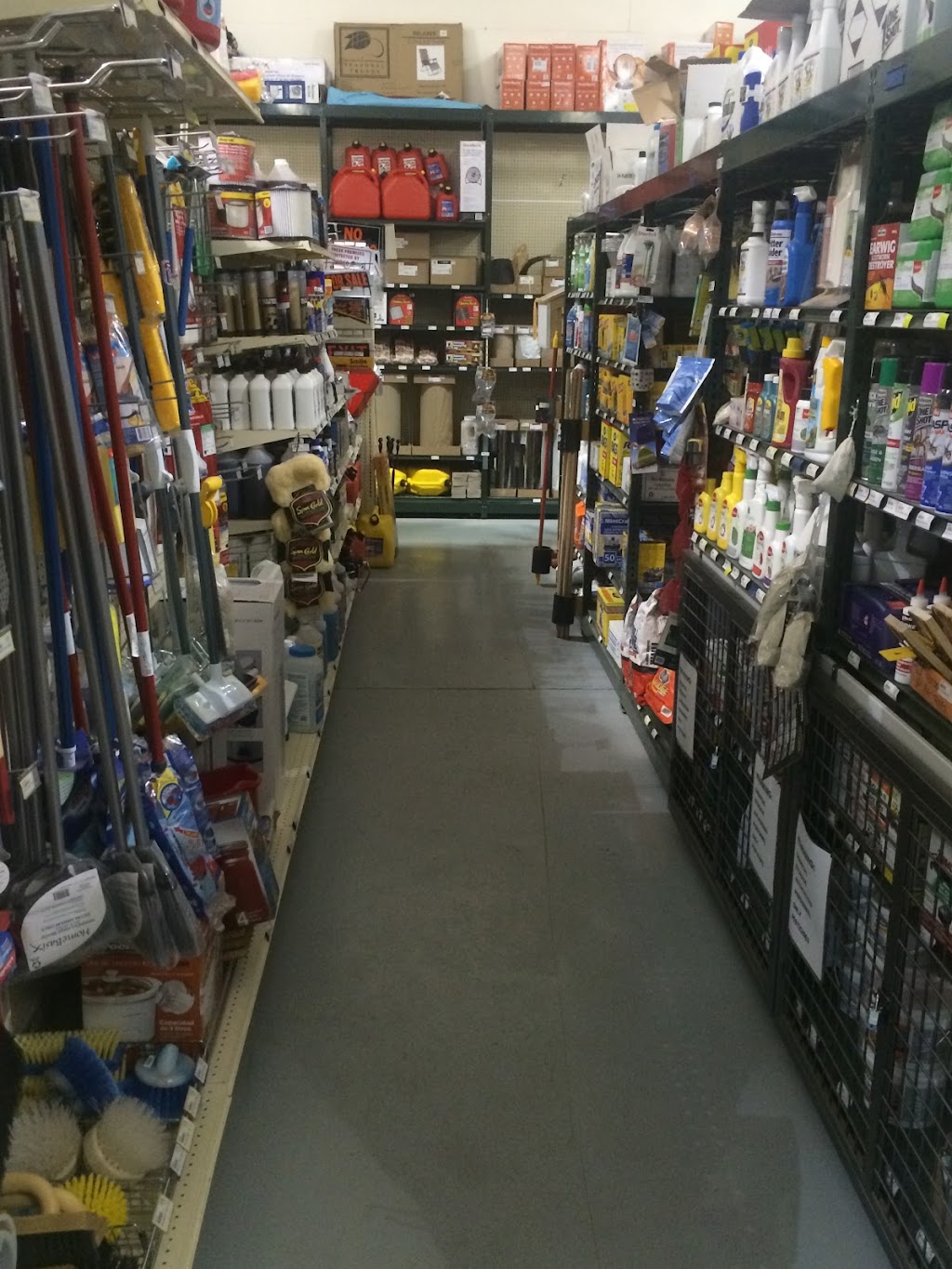 Black Creek Farm & Feed Supply | 2184 Lalum Rd, Black Creek, BC V9J 1H6, Canada | Phone: (250) 337-8922