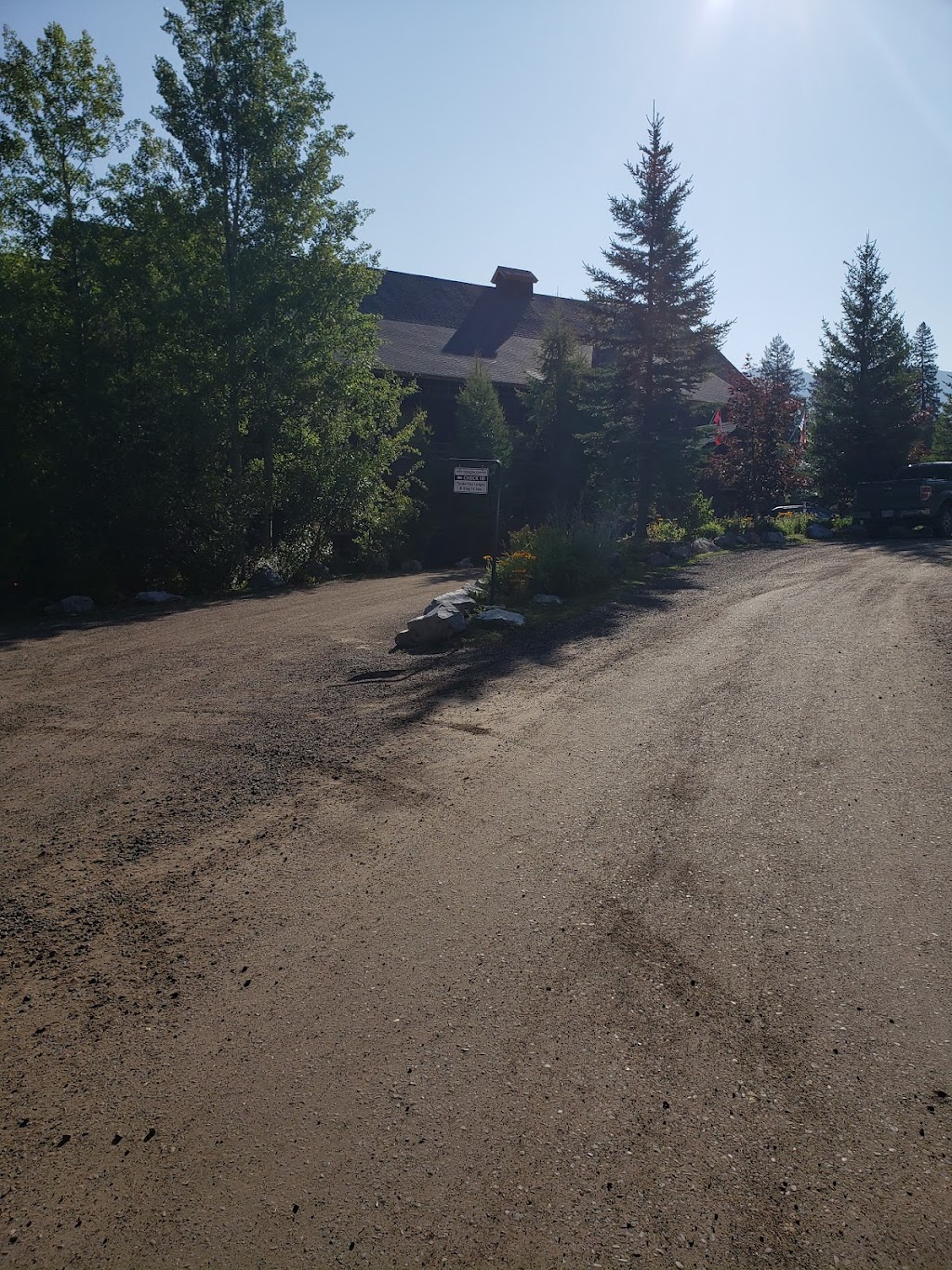 Snow Lake House | Box 6101, 4592 Timberline Crescent, Fernie, BC V0B 1M6, Canada | Phone: (250) 531-4061