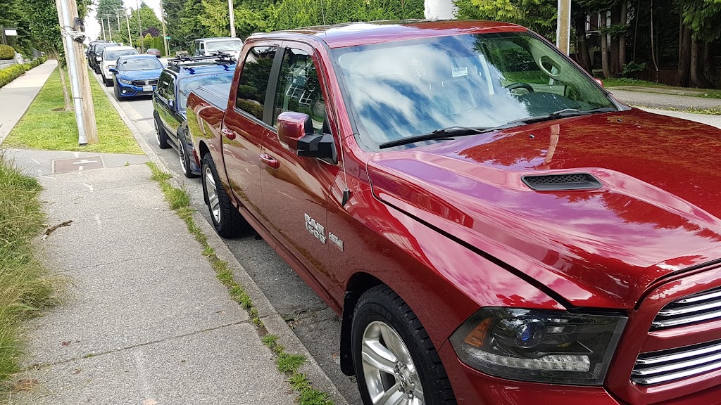 Splashes Auto Care - Auto Glass, Detailing, Car Wash | 3050 King George Blvd #103, Surrey, BC V4P 1A2, Canada | Phone: (604) 542-4960