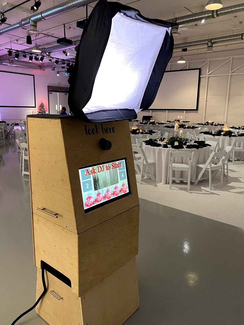 Sound Connections DJ & Photobooth | 35287 Old Yale Rd, Abbotsford, BC V3G 8H7, Canada | Phone: (604) 557-3749