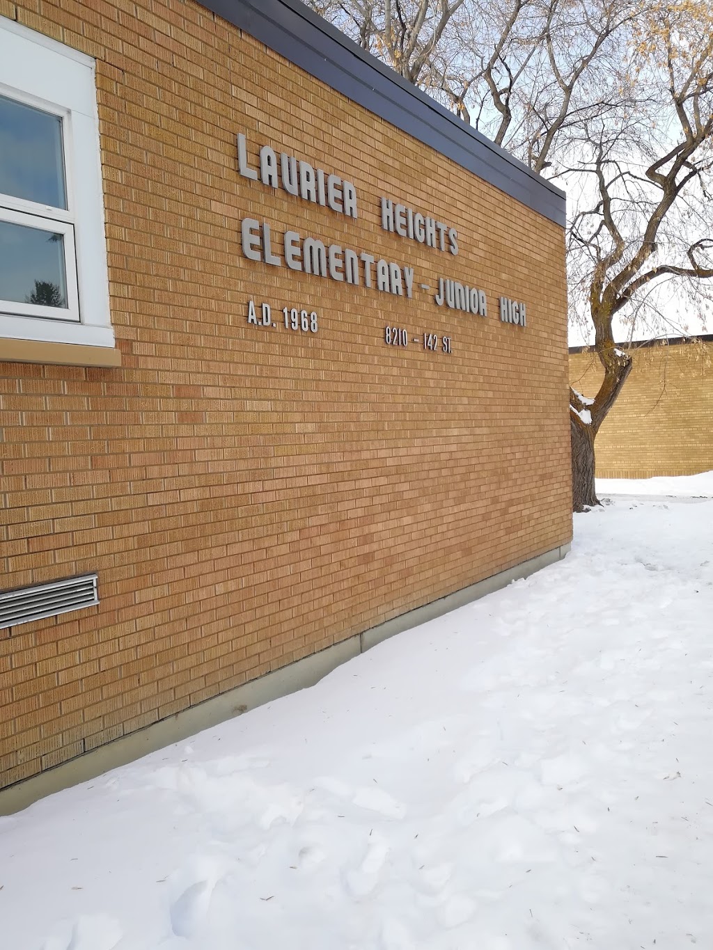 Laurier Heights School | 8210 142 St NW, Edmonton, AB T5R 0L9, Canada | Phone: (780) 483-5352