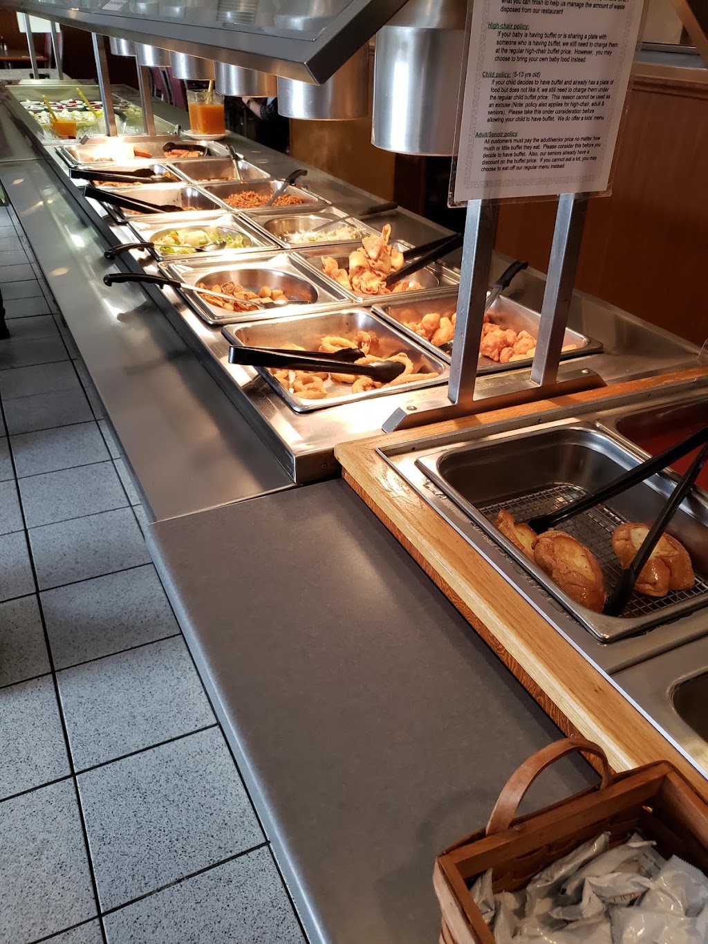 Jade Garden Restaurant | 601 Water St E, Summerside, PE C1N 4H8, Canada | Phone: (902) 436-3838