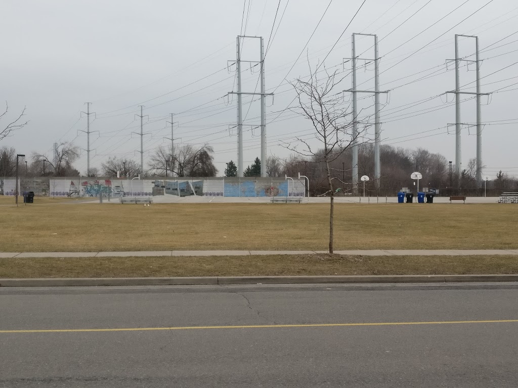 Vendome Basketball Court | 115-143 Grenoble Dr, North York, ON M3C 1E3, Canada