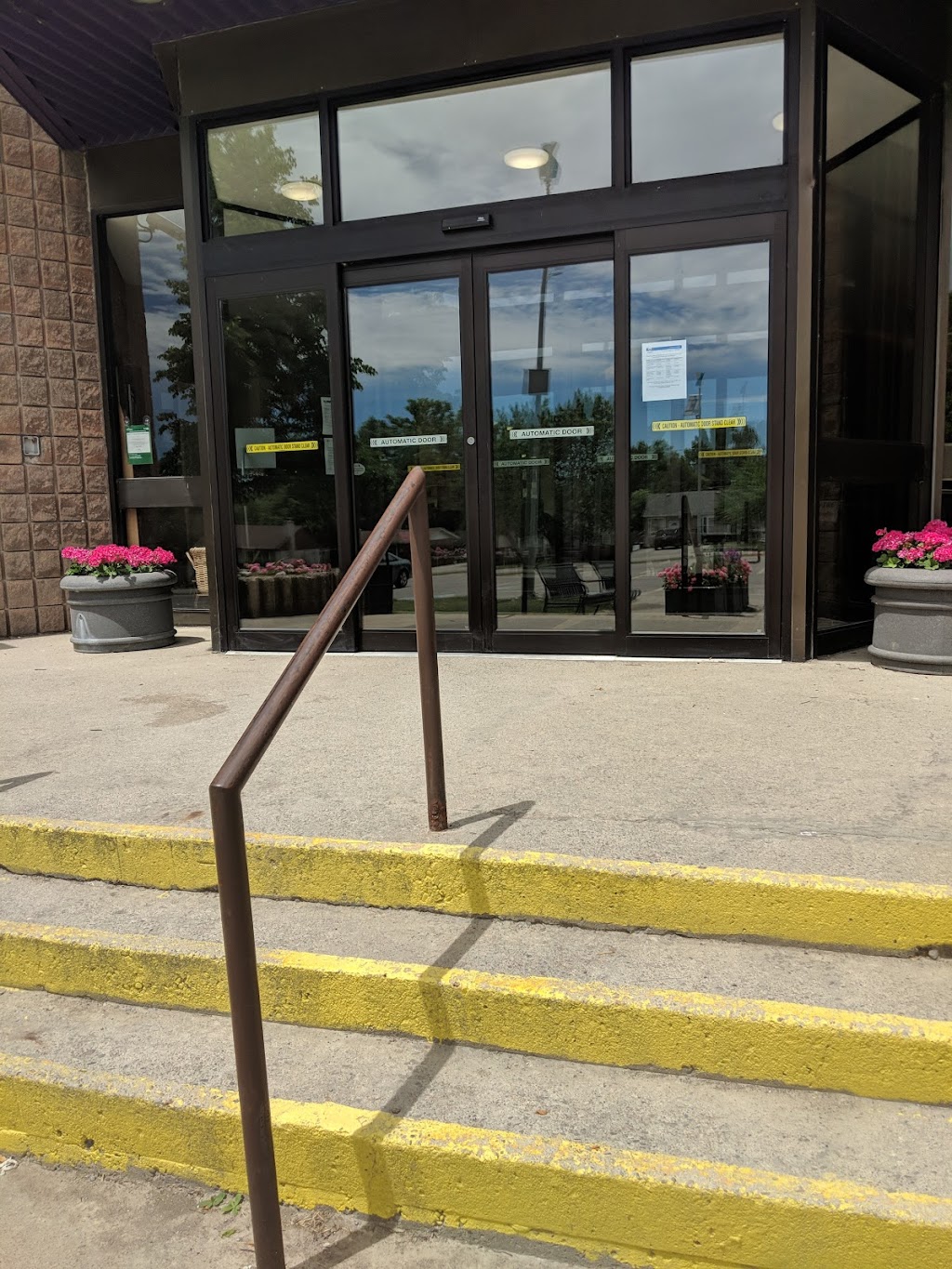 Club 55 Keswick | 130 Gwendolyn Blvd, Keswick, ON L4P 3W8, Canada | Phone: (905) 476-9972