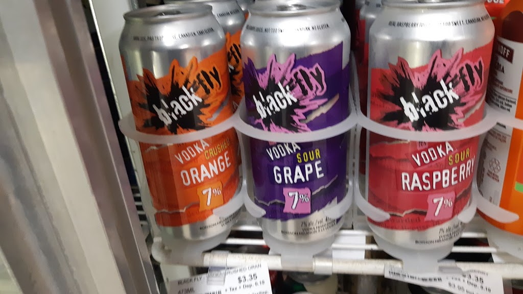 The Timberland Pub & Liquor Store | 1680 Timberlands Rd, Ladysmith, BC V9G 1K3, Canada | Phone: (250) 245-0800