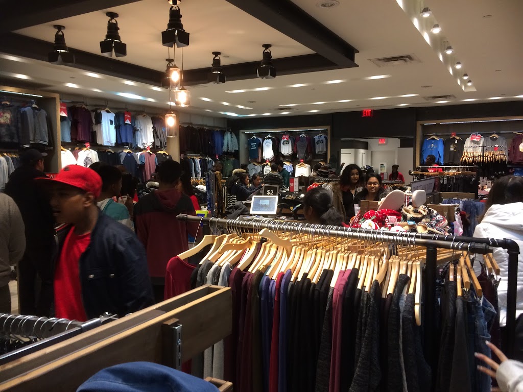 Bluenotes | 300 Borough Dr Unit #250, Scarborough, ON M1P 4P5, Canada | Phone: (416) 296-2114