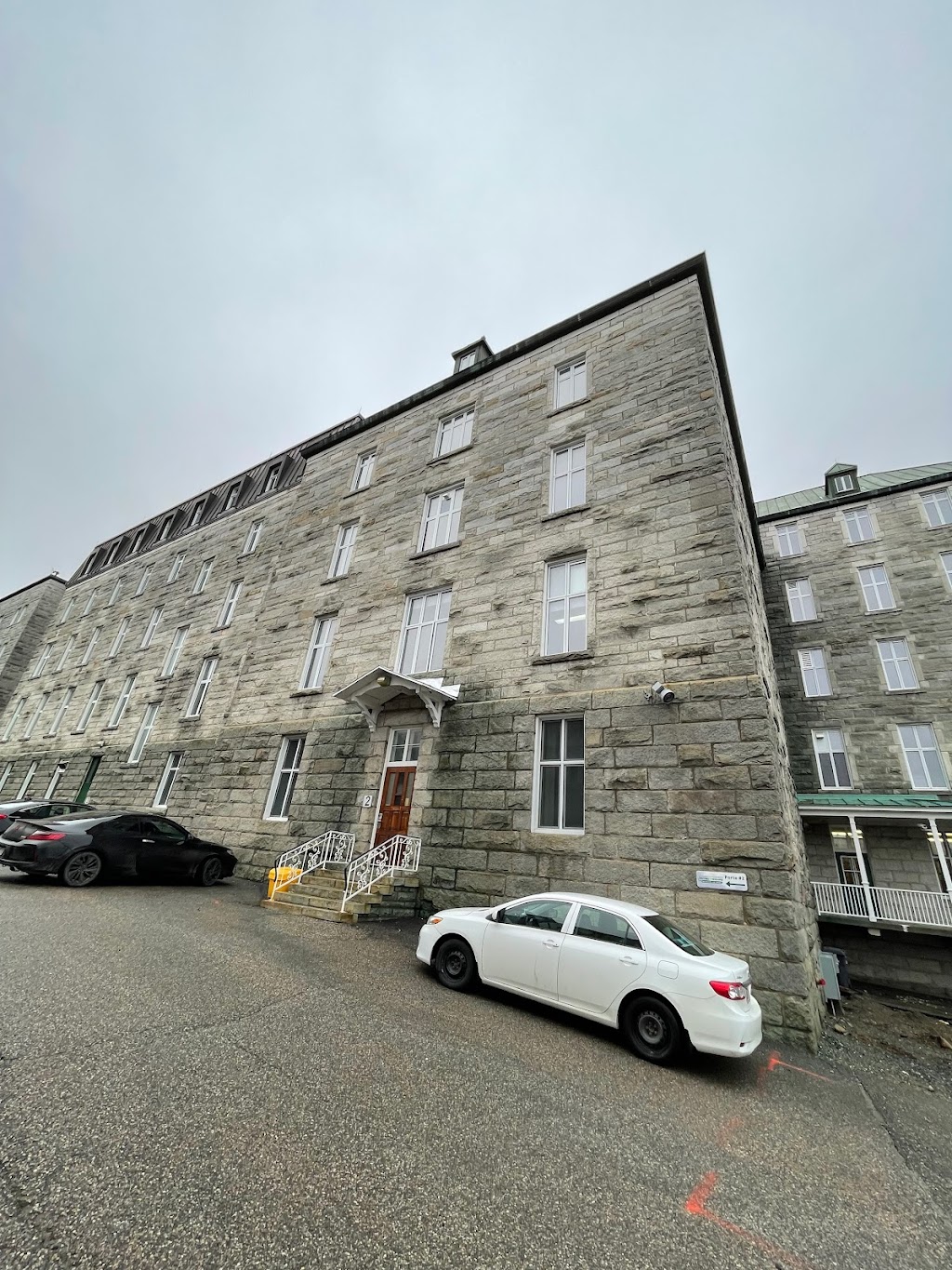 Clinique Physiothérapie et Médecine du Sport - Humano District | 1820 Rue Galt O, Sherbrooke, QC J1K 1H9, Canada | Phone: (819) 821-7593