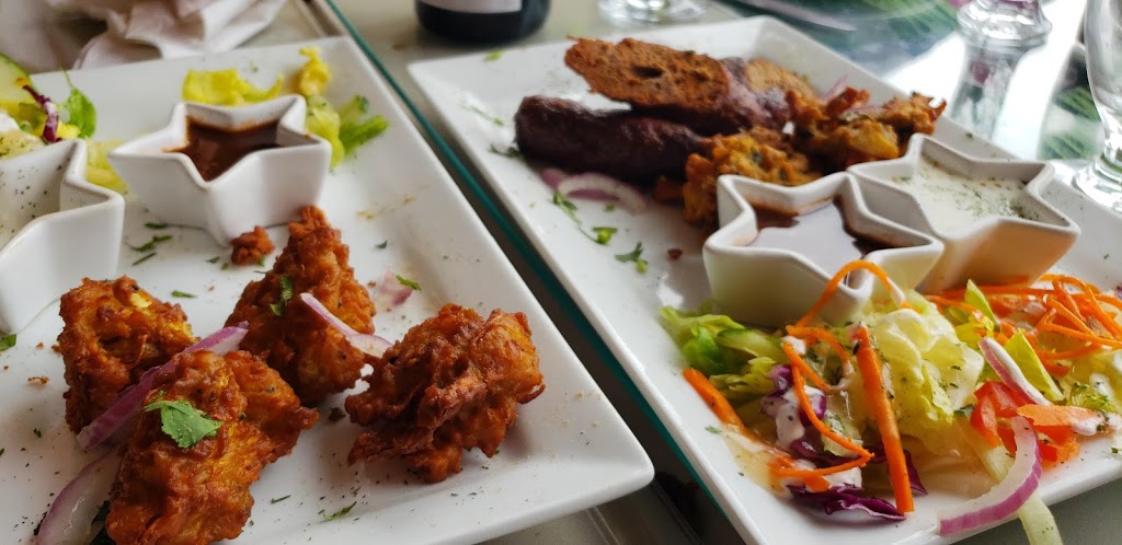 Restaurant Raj Mahal | 1404 Ch. de Saint-Jean, La Prairie, QC J5R 2L7, Canada | Phone: (450) 659-2020