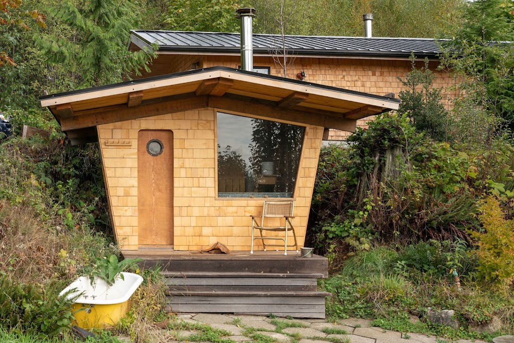 Hanson Land and Sea | 435 Latona Rd, Gibsons, BC V0N 1V0, Canada | Phone: (604) 989-1226