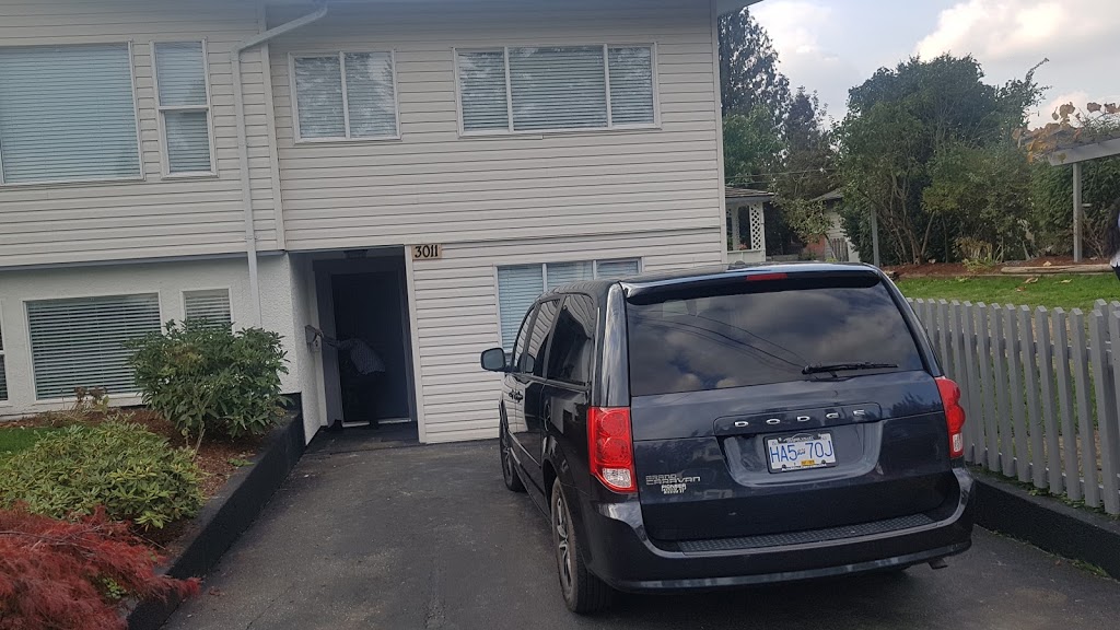 Kuldip Lidher House | 3011 Royal St, Abbotsford, BC V2T 2H9, Canada | Phone: (604) 374-8849