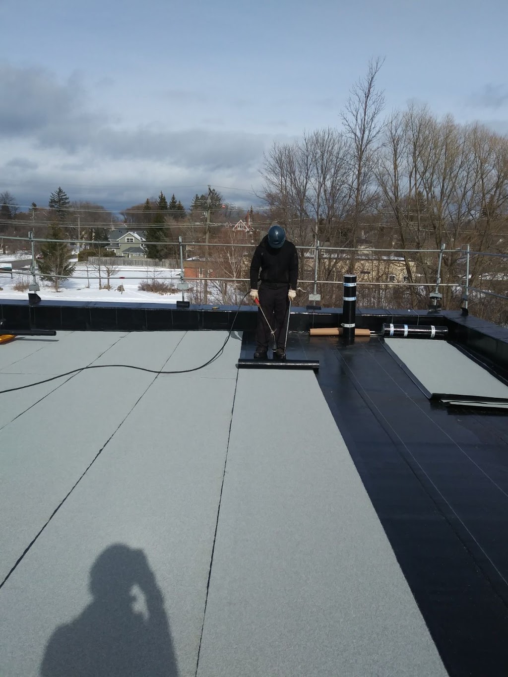 AGAPE ROOFING | 489 Greenwood Dr, Angus, ON L0M 1B6, Canada | Phone: (647) 643-9475