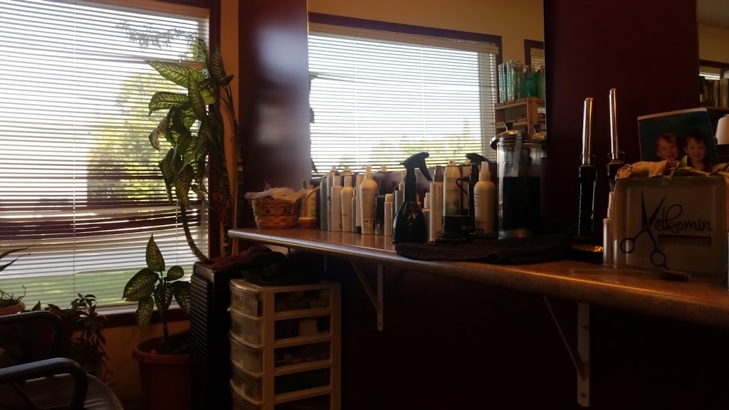 Beachcomber | 84 6 Ave, Gimli, MB R0C 1B0, Canada | Phone: (204) 642-4247