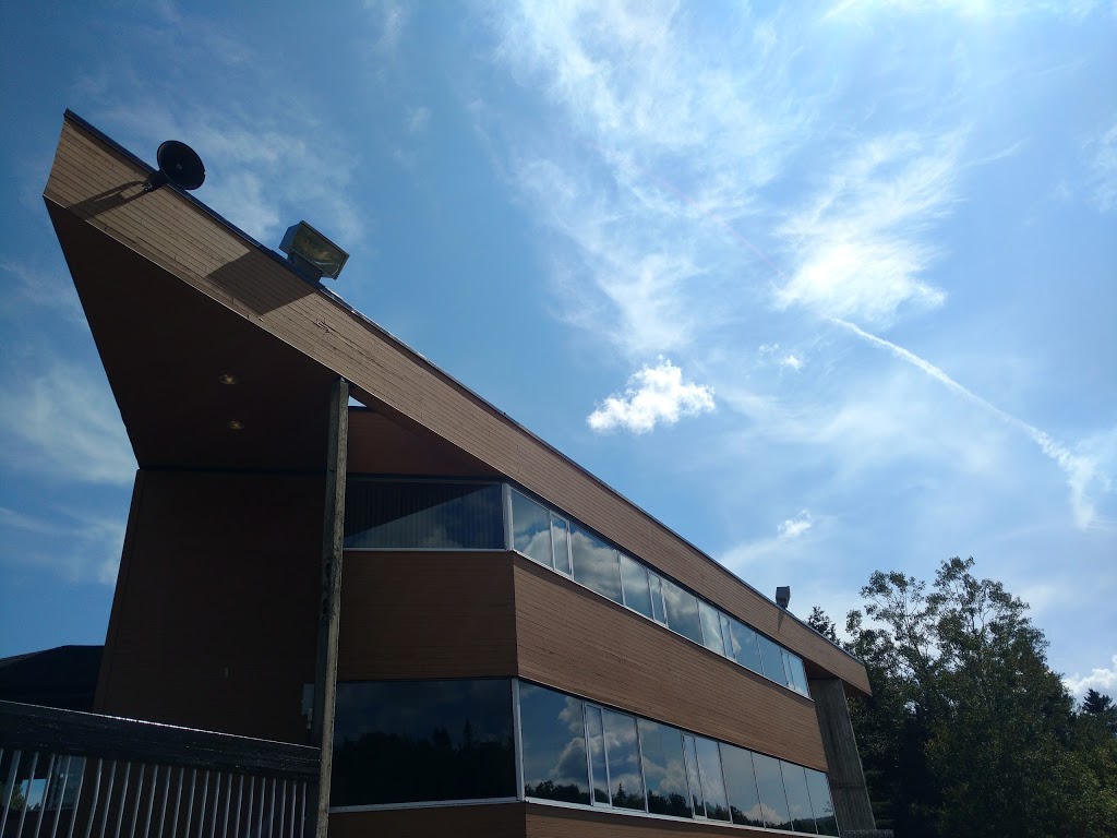 Chalet du Fondeur | Boulevard les Neiges, Saint-Ferréol-les-Neiges, QC G0A 3R0, Canada | Phone: (800) 463-1568